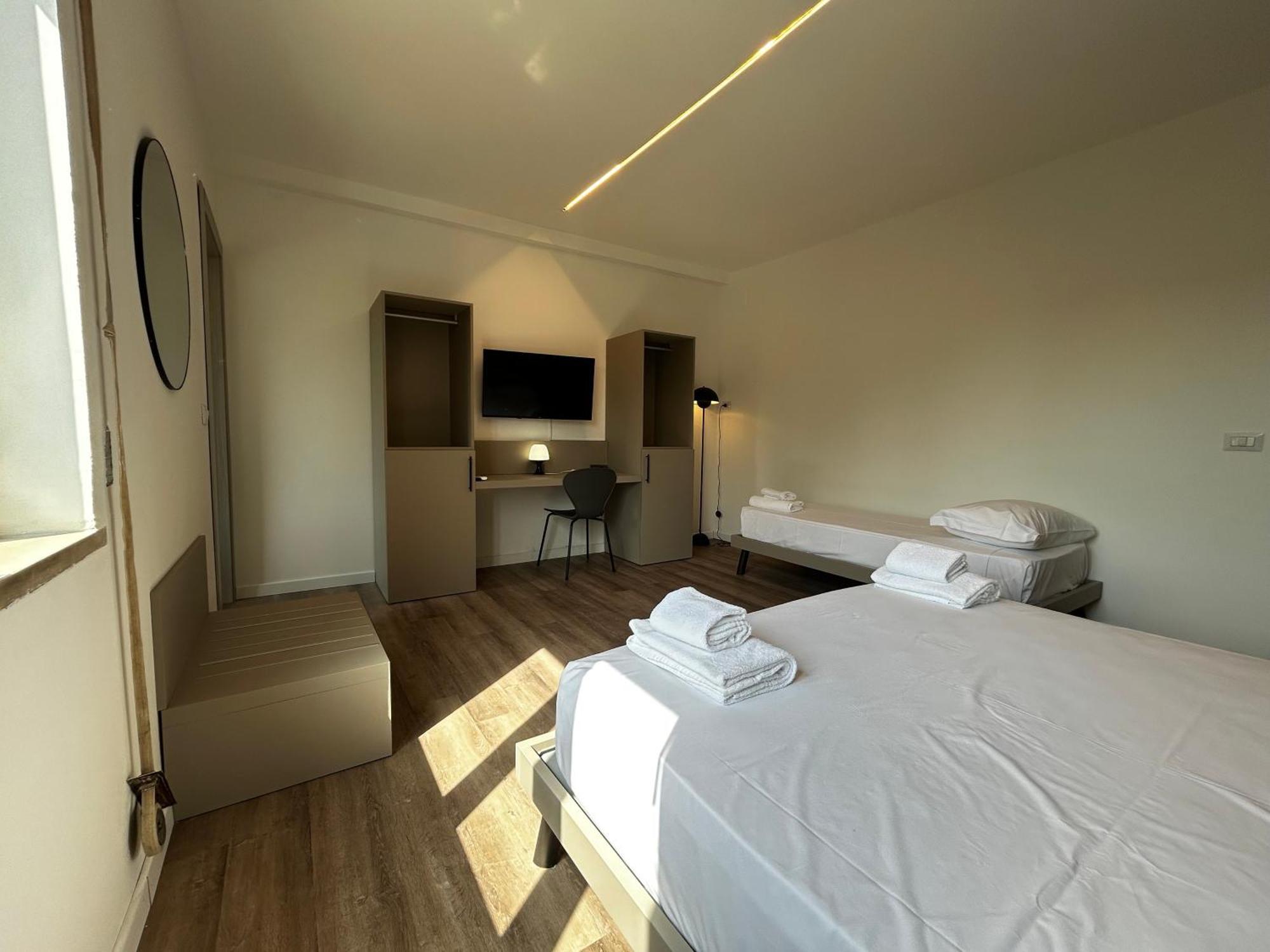 Catullo Lounge And Rooms Near The Airport Caselle  Bagian luar foto