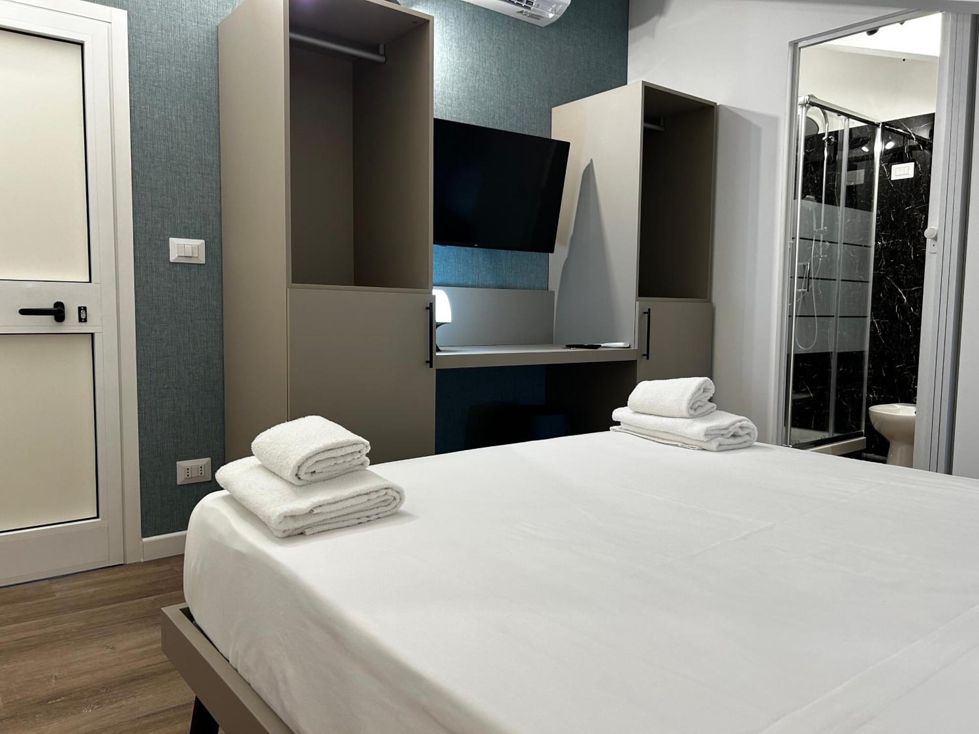 Catullo Lounge And Rooms Near The Airport Caselle  Bagian luar foto